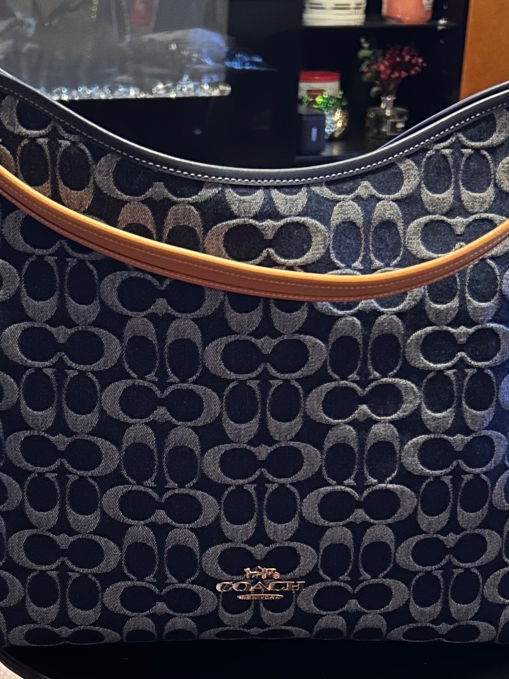 Laurel Large Shoulder Bag In Signature Denimk - Picture 6 of 15